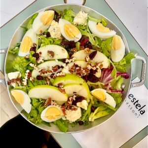 Saladona com maçã verde com Ovo